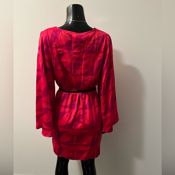 Bohemian Dress with Large Flowing Sleeves - Picture 3 of 3